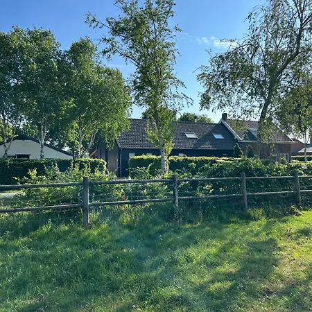 Heikant Hoeve Met Jacuzzi アパート バールレ・ナッサウ