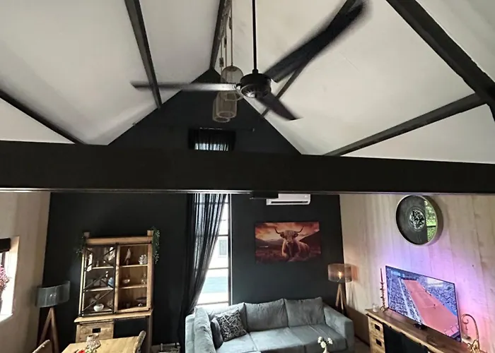 Heikant Hoeve Met Jacuzzi בארלה-נוסאו