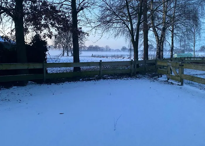 Heikant Hoeve Met Jacuzzi דירה בארלה-נוסאו