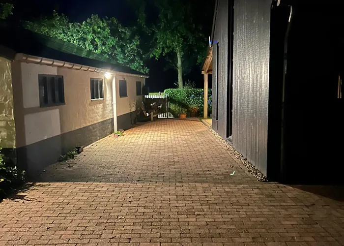 Heikant Hoeve Met Jacuzzi * בארלה-נוסאו